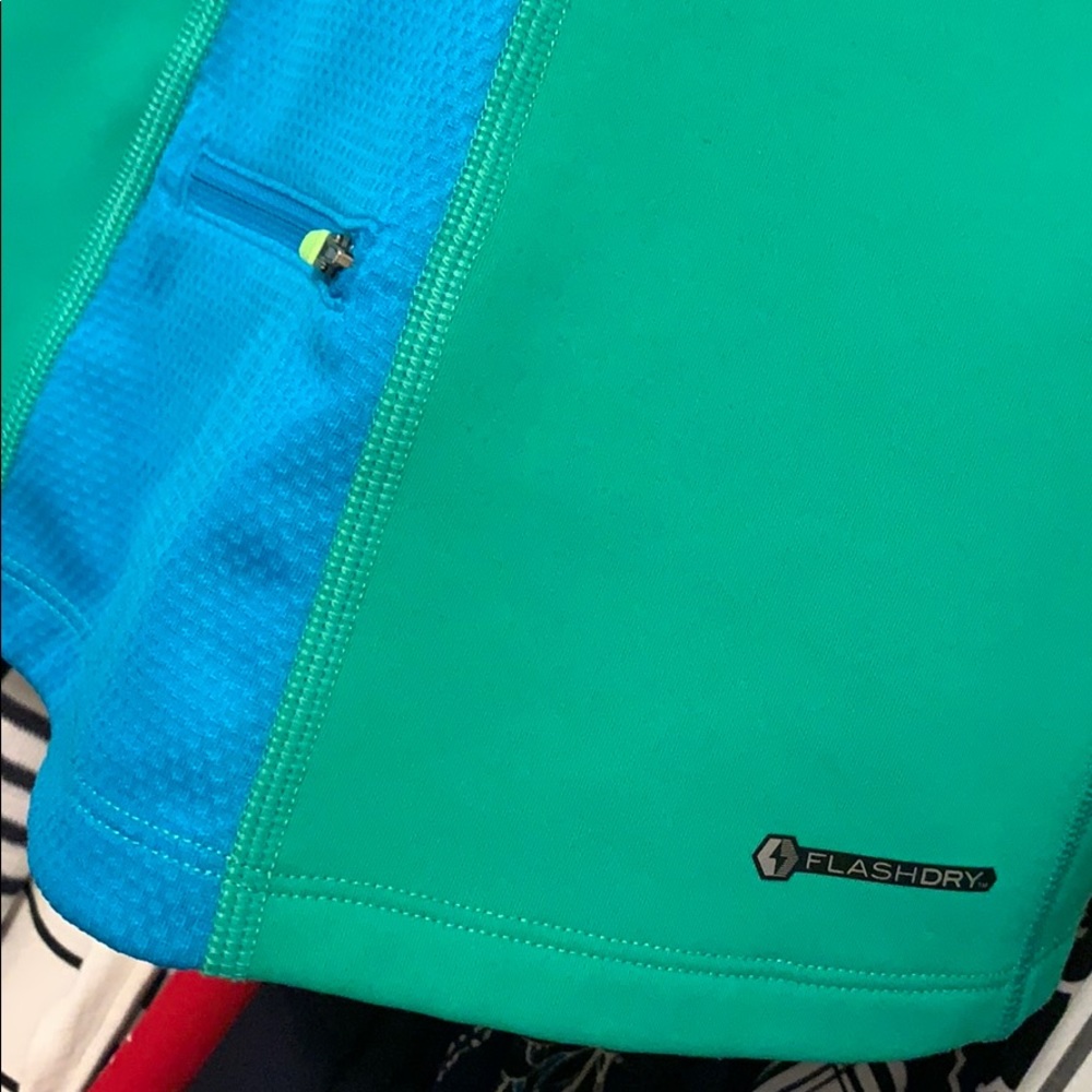 Northface Pull Over - image 4